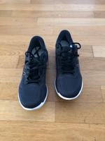 Neu, Laufschuhe von ASICS Grösse 42 schwarz Bayern - Neu Ulm Vorschau