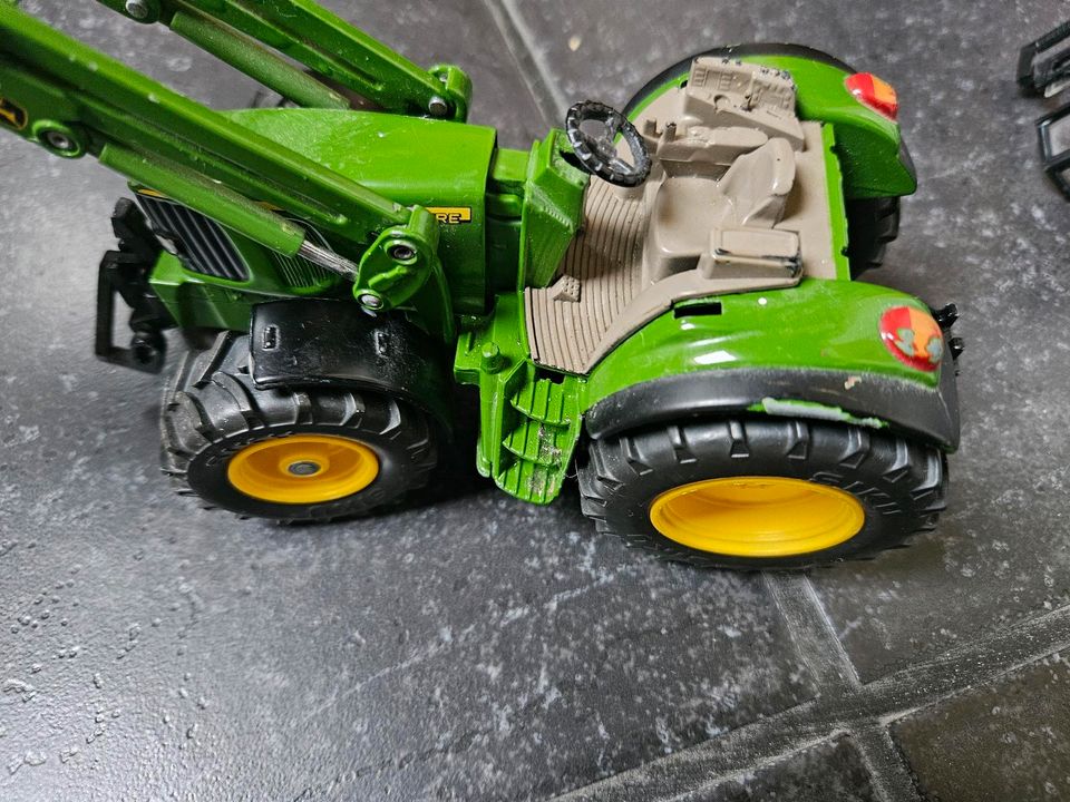 Siku 3652 1:32 John Deere 6820 in Schwarzach