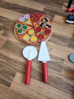 Kinderküche Pizza aus Holz mit Brett Mitte - Wedding Vorschau