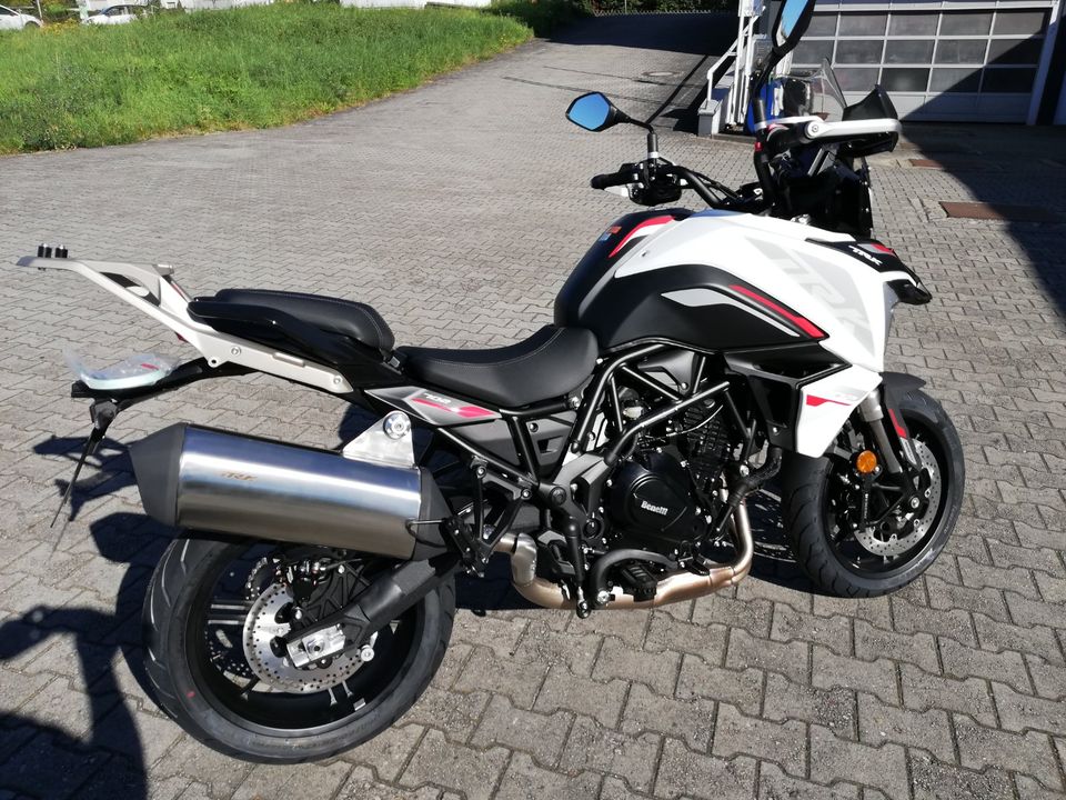 Benelli TRK 702 ABS "in forest green sofort lieferbar" in Amberg