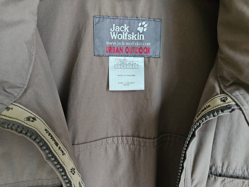 Leichte Outdoorjacke von Jack Wolfskin „Urban Outdoor“ in Karlstein