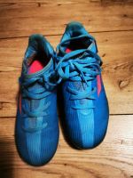 5 Paar Fußballschuhe Gr. 31 + 29 / 1 Paar Schienbeinschoner Gr.XS Hessen - Mittenaar Vorschau