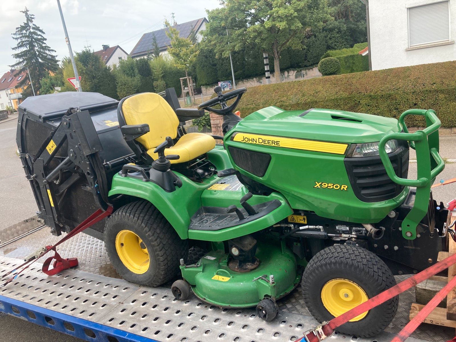John Deere X950R Rasentraktor 24PS Diesel mit Hochentleerung in Baden