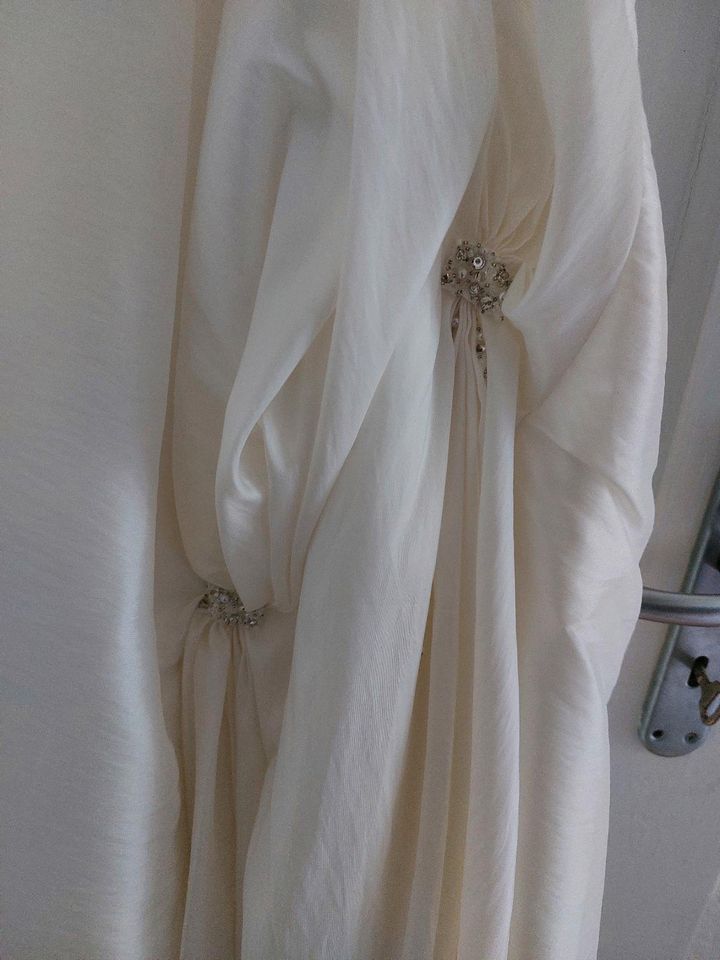 Brautkleid Hochzeitskleid weiß mit Glitzer Strass A-Form in Paderborn