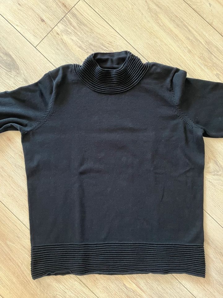 Esprit Pullover schwarz hoher Kragen Turtleneck Gr. S in Freigericht