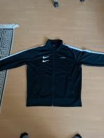 Nike Swoosh Jacke Schwarz L Hessen - Hanau Vorschau