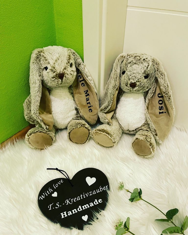 Hase Kuscheltiere Plüschtier Ostern Geschenkidee personalisiert in Zabenstedt