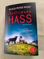 Biete 2 Bücher „Ostriesen Hass“ und „Mein letzter Wunsch“ Nordrhein-Westfalen - Hamminkeln Vorschau