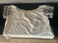 H&M Bluse Shirt mit Stickereien Sachsen-Anhalt - Eisleben Vorschau