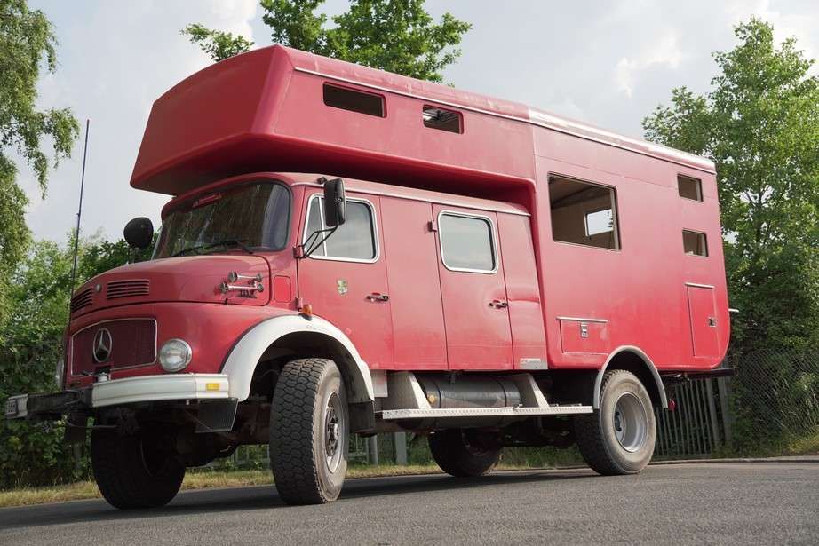 Maßgeschneiderte LKW Kabine Expeditionsmobil Weltreisemobil in Bidingen