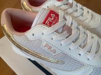 Fila Schuhe Sportschuhe Gr 40 neu Essen - Essen-West Vorschau