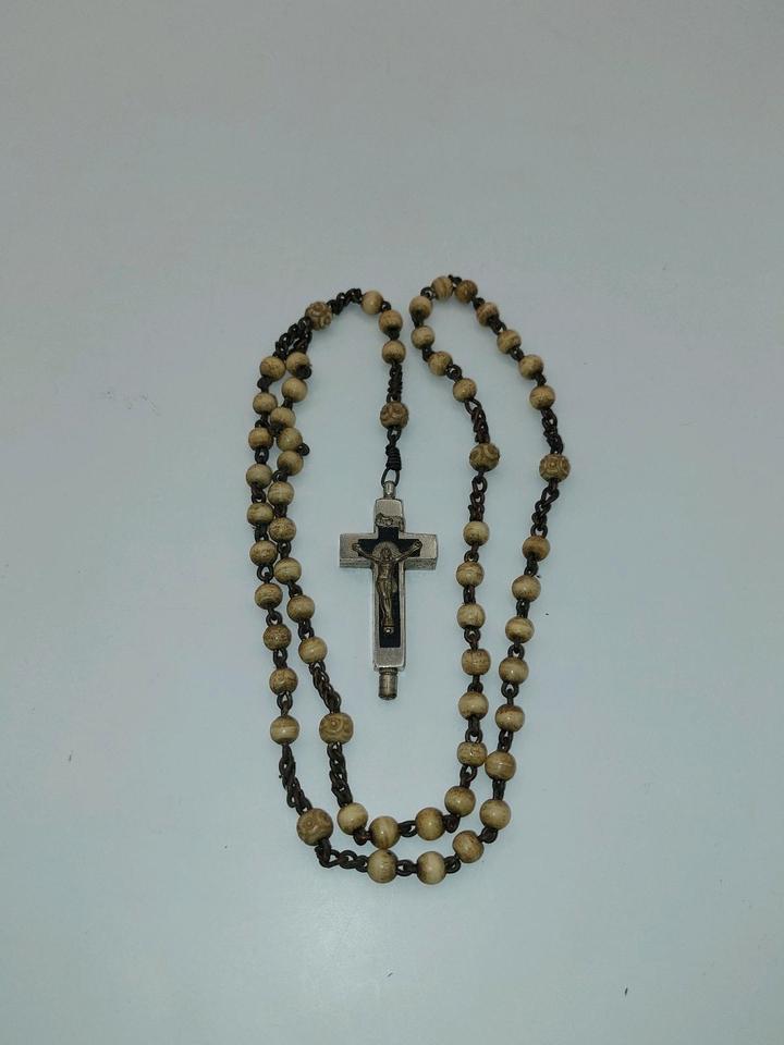 Reliquienkreuz (AGNUS DEI-GUIDO-VITO-PERFEKTA)mit Rosenkranz in Ingolstadt