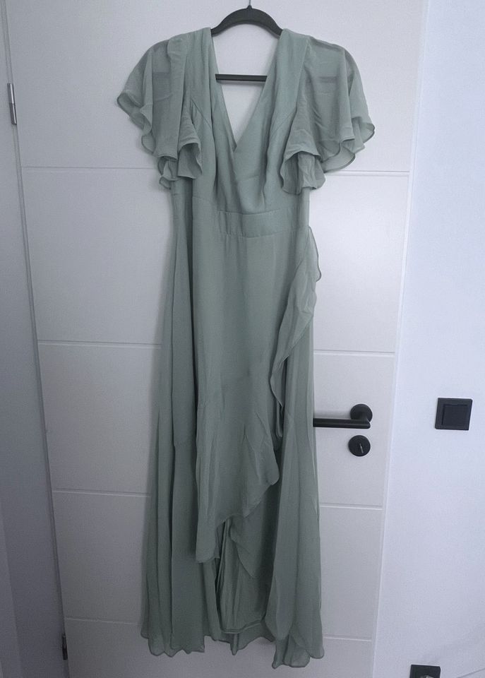 Kleid von Ever Pretty in Krefeld