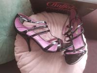 OVP: Sandalen high Heels Buffalo schwarz Lack Vollleder 39/ 40 Köln - Lindenthal Vorschau