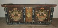 Große antike Truhe aus Holz 110 x 48 x55  *handbemalt* Bayern - Bad Neustadt a.d. Saale Vorschau