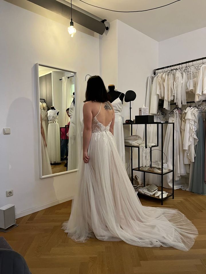 Brautkleid mit Schleier in Miesbach