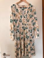H&M florales Kleid, beige, Gr. M Berlin - Biesdorf Vorschau