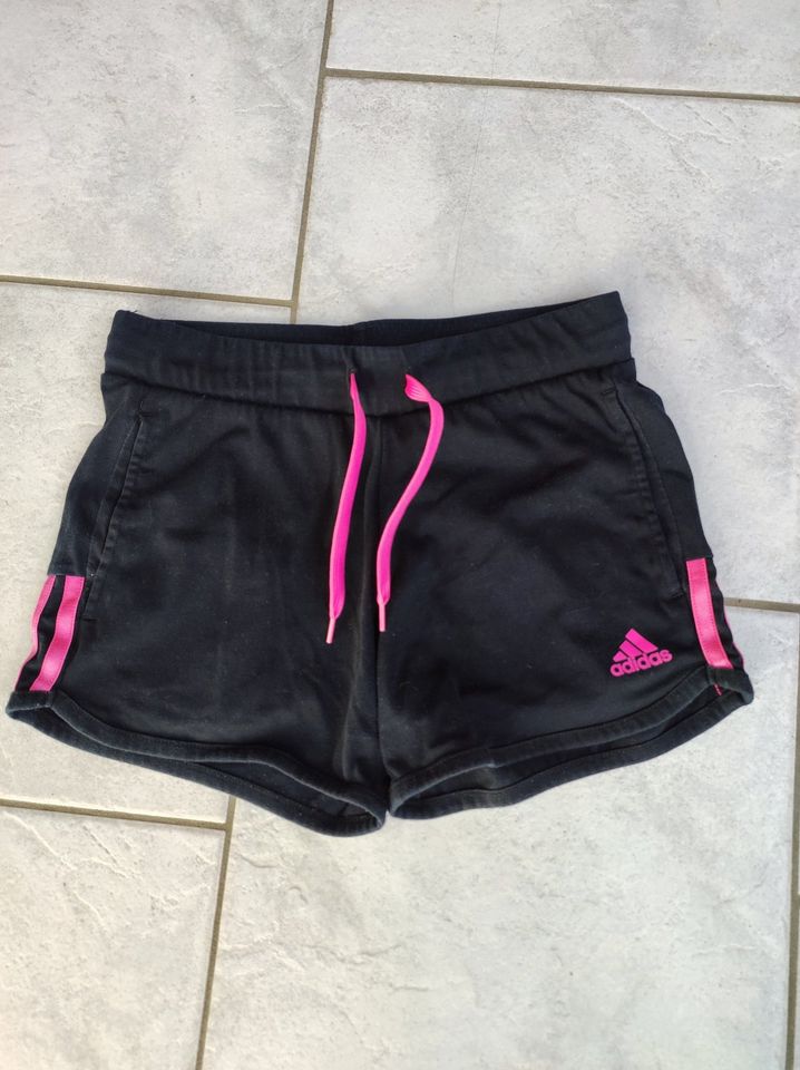 Adidas Sporthose Shorts, Gr. XS, schwarz mit pinkem Logo in Emmendingen