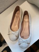 Tamaris Ballerina, Brautschuhe, weiß-cremefarbene Spitze Baden-Württemberg - Plankstadt Vorschau