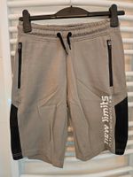 Gr 158 Jungen Shorts Bermuda, wie neu, Top Niedersachsen - Hameln Vorschau