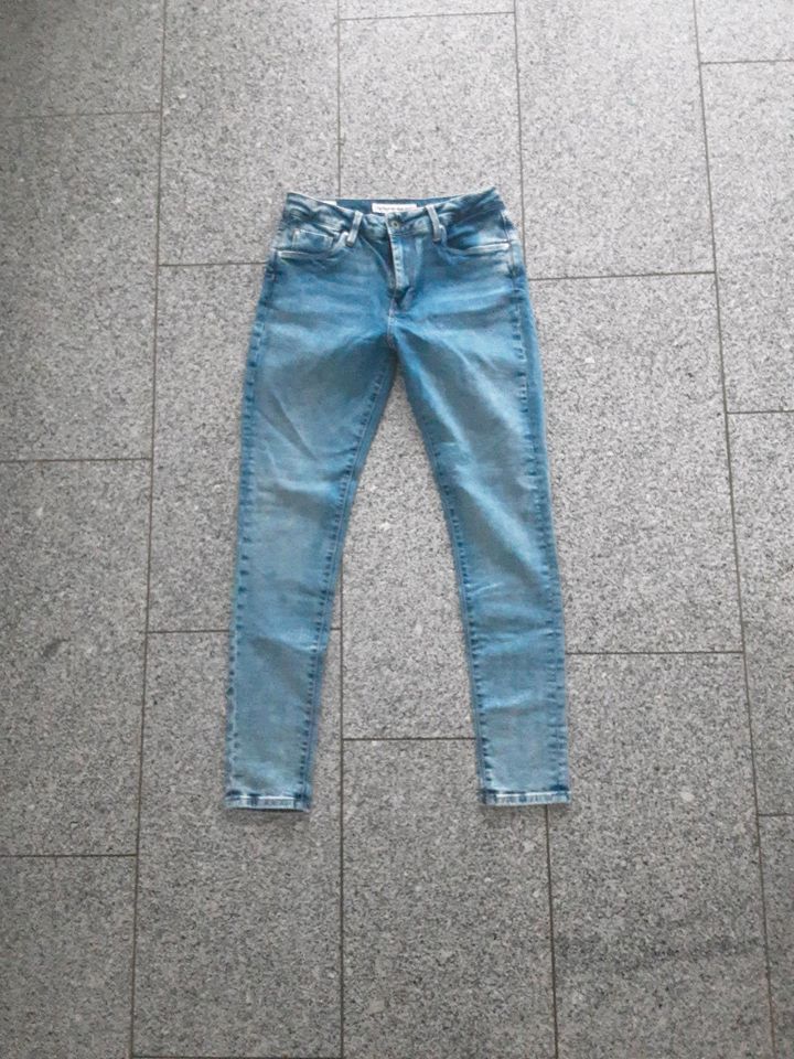 Pepe Jeans Damenhose W28 L32 in Oberdolling