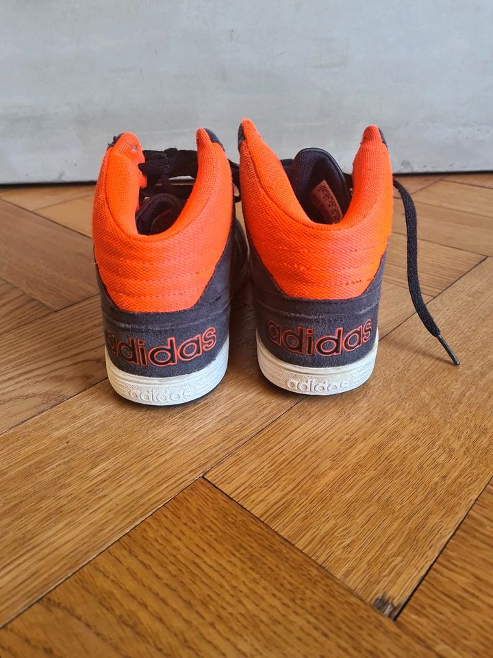 Adidas Sneacker Sportschuhe Gr. 36 in Berlin