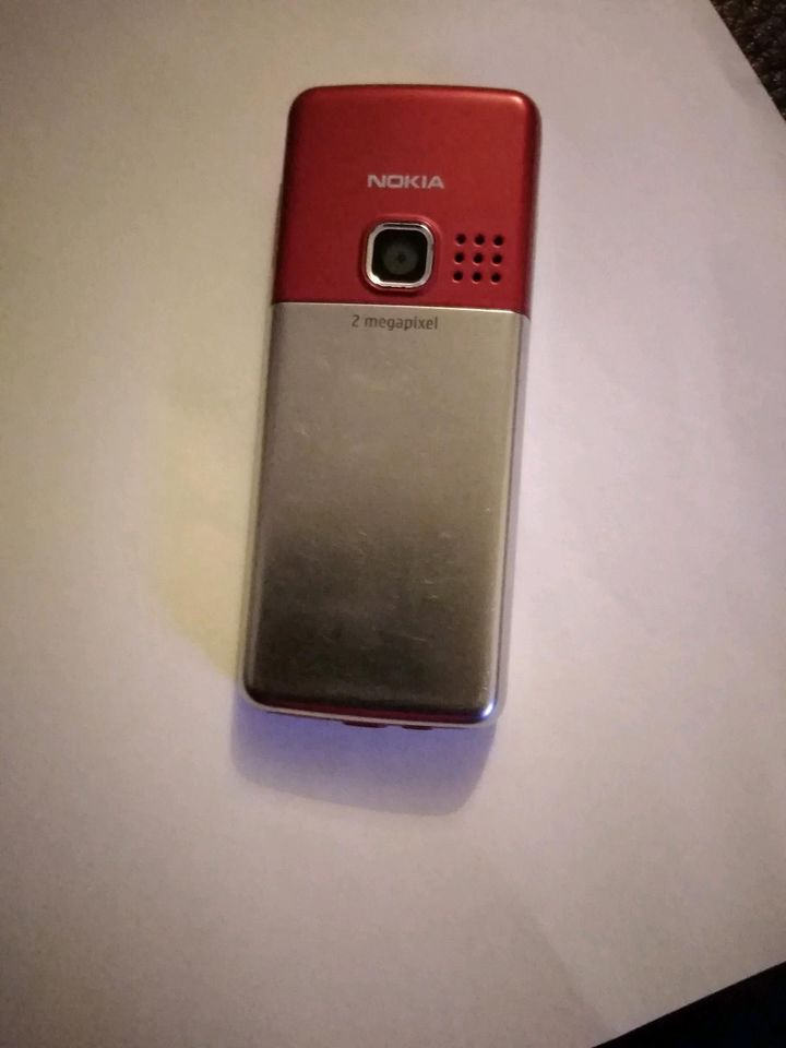 Nokia handy 6300 mit lardenkabe Ohne Simlock in Berlin