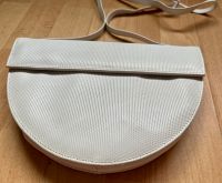 Halbrunde Vintage Tasche Handtasche weiß Halfmoon Umhängetasche Wiesbaden - Delkenheim Vorschau