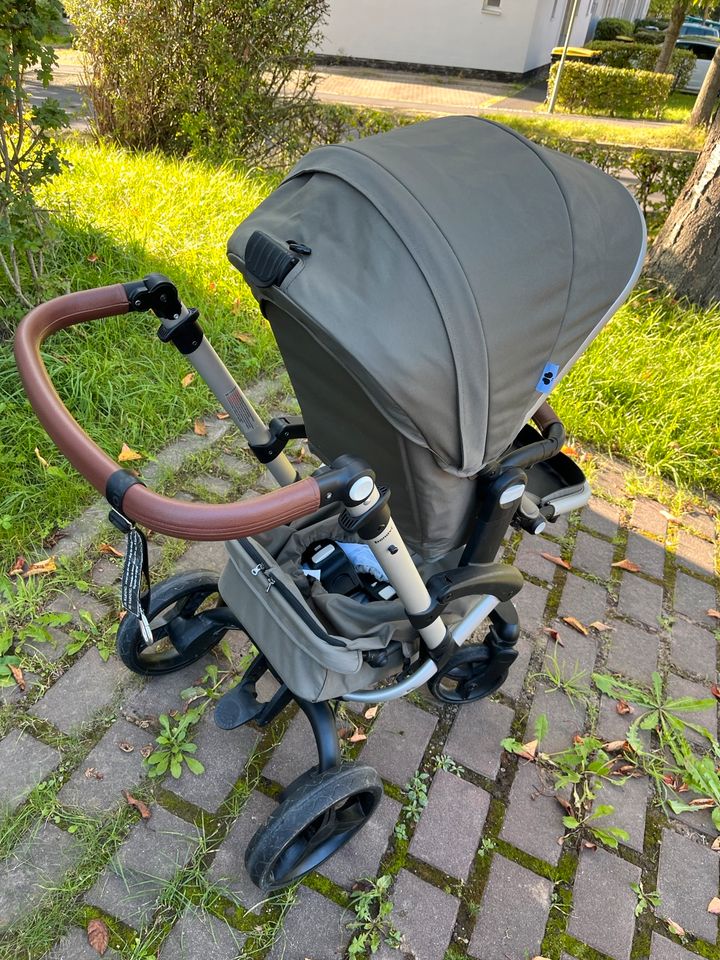 Kinderwagen top Zustand in Kassel