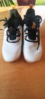 Sportschuhe Hallenschuhe Herren Größe 41 Schleswig-Holstein - Ammersbek Vorschau