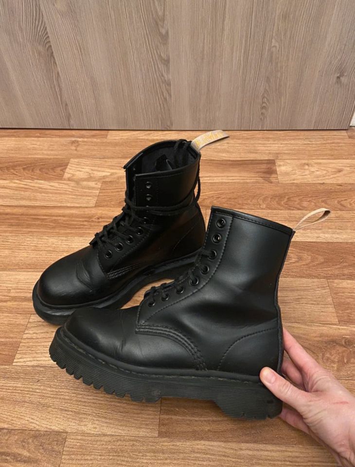 Dr. Martens vegan in Berlin