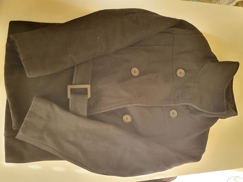 Schwarzer Mantel zu verkaufen in München