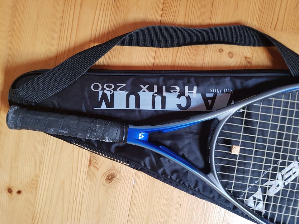 Zwei Tennisschläger, gebraucht. Fischer Helix 280 + Kuebler K-95 in Hamburg