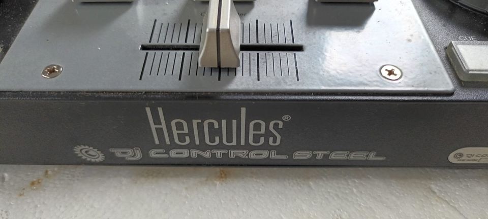 Hercules DJ Control Steel in Naumburg 