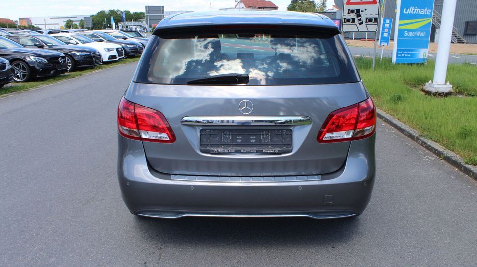 Mercedes-Benz B 180 Style *NAVI*Sitzhzg*Parklenkassist* in Groß-Gerau