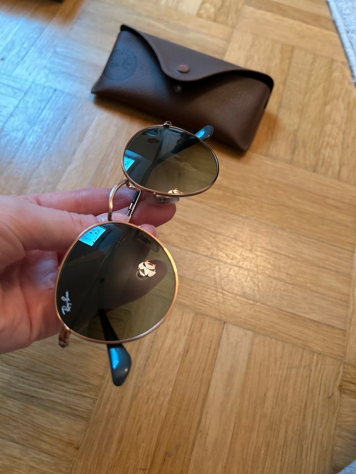 Ray Ban Sonnebrille in Düsseldorf