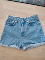Nakd Jeansshorts blau Größe 36 S Shorts Jeans high waist Hessen - Gelnhausen Vorschau