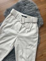 Vero Moda Tall beige Stoffhose Chino mit Gürtel Niedersachsen - Bad Zwischenahn Vorschau