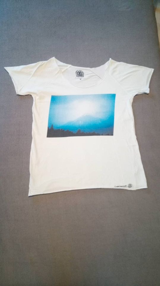 Weißes Element T-Shirt in Kiel