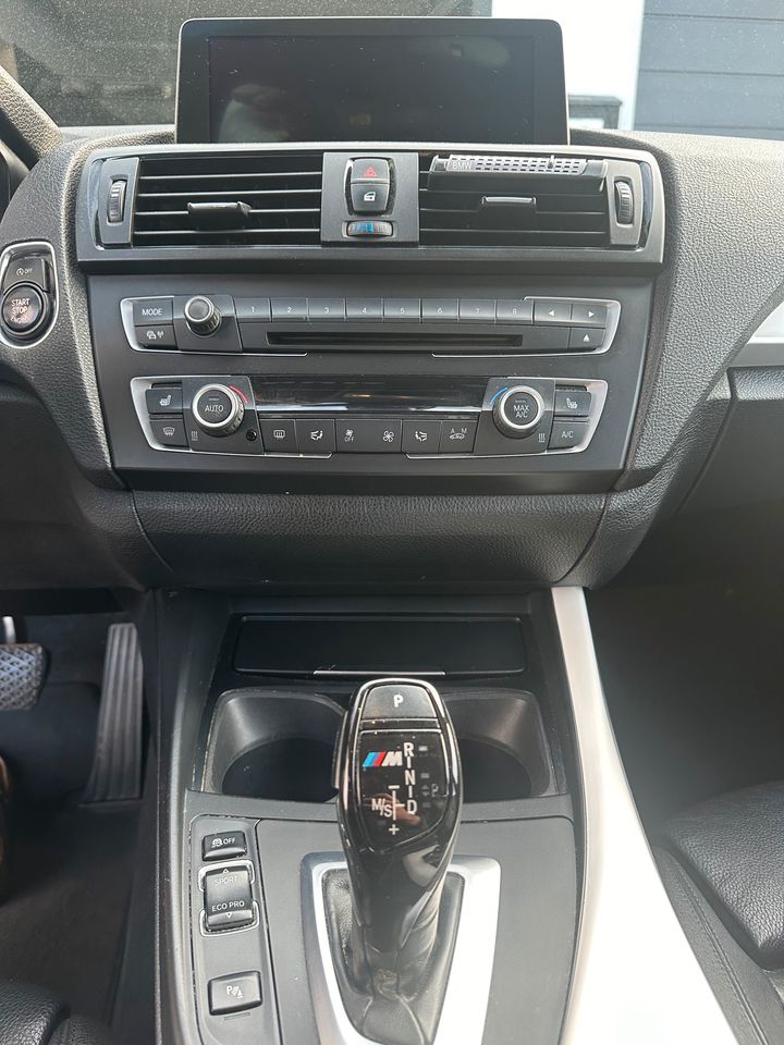 BMW F20 125D M Sport Navi Xenon Logic7 Leder Automatik in Bielefeld