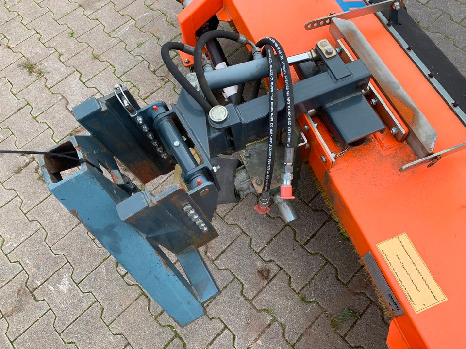 Gebrauchte Tuchel-Sweep Kompakt 520 - 175 Kehrmaschine in Wallenhorst