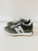 Hogan Sneaker olive Gr 41,5 statt 460 eur Süd - Flughafen Vorschau