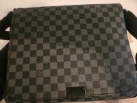 Louis Vuitton District PM Damen Handtasche in grau *Nagelneu* Berlin - Reinickendorf Vorschau