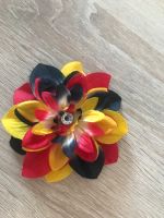 Blumen Haarspange | Haarschmuck mit Deutschlandfarben Baden-Württemberg - Unlingen Vorschau