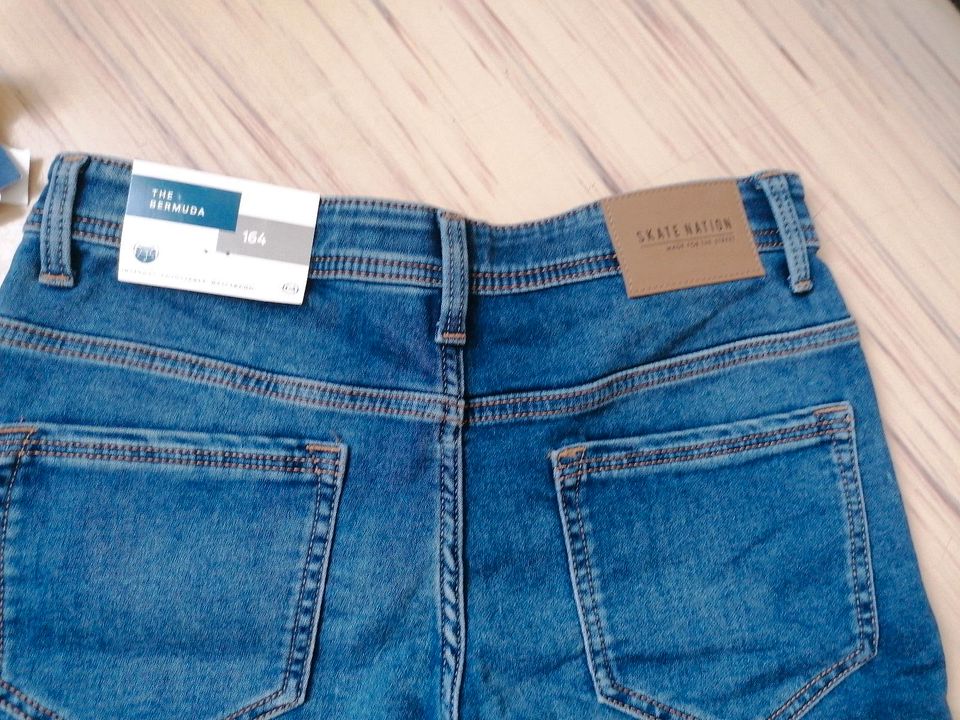 Kurze Hose Jeans Gr. 164 in Villingen-Schwenningen