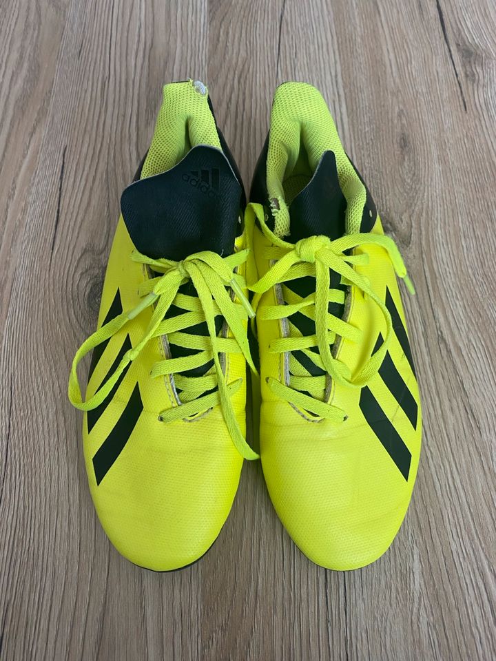 Sportschuhe gr.36 Fussballschuhe in Wuppertal