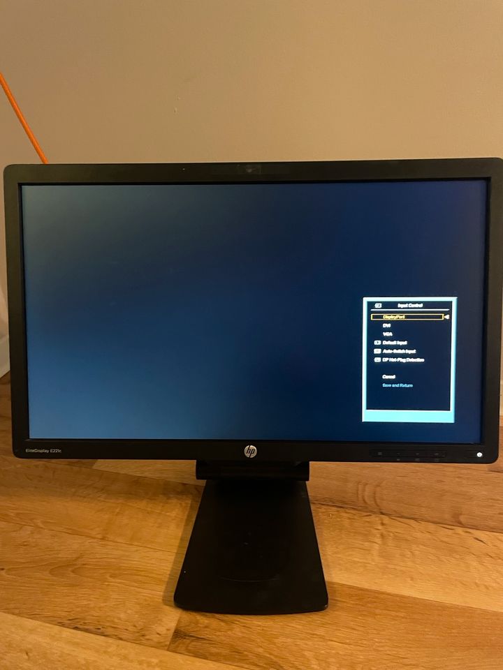 HP EliteDisplay E221c 54,7cm (21,5") bis 30.04.2024 abzuholen in Tittmoning