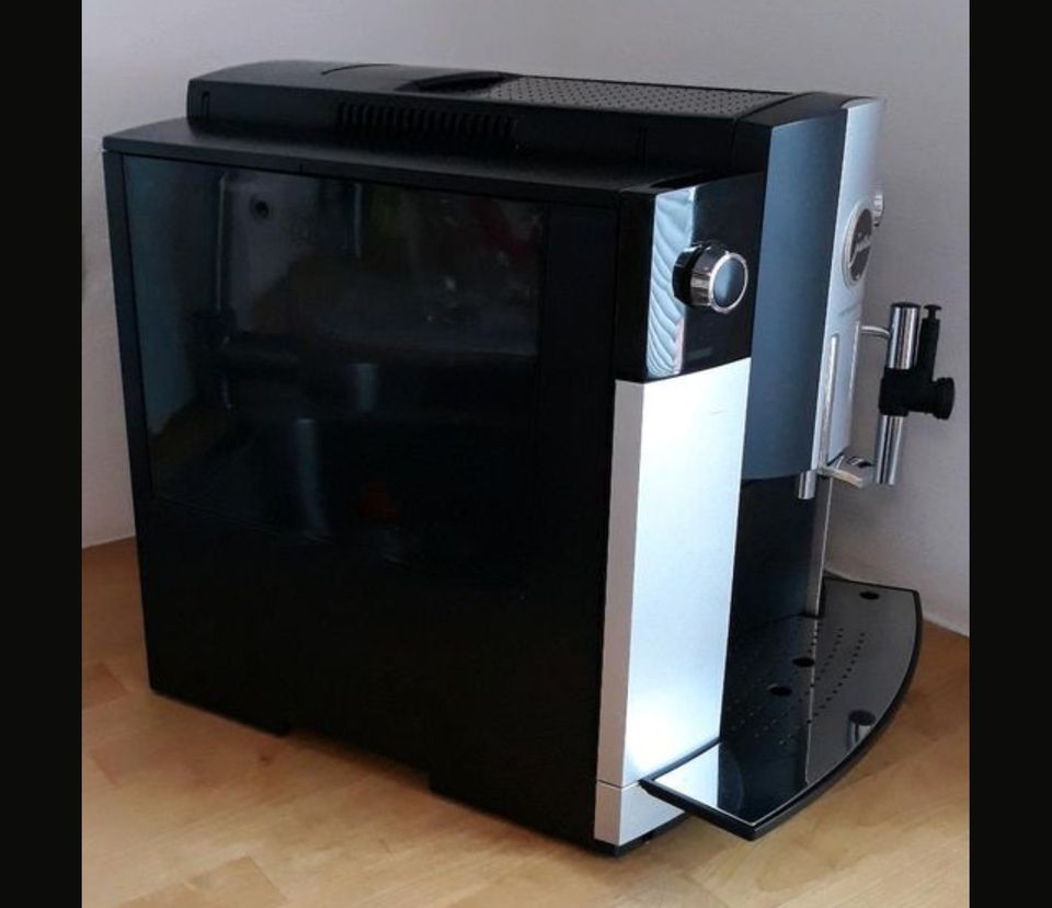 Jura Impressa C5 Kaffeevollautomat in Nürnberg (Mittelfr)