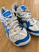 ASICS Badmintonschuhe Größe 43,5 Düsseldorf - Mörsenbroich Vorschau
