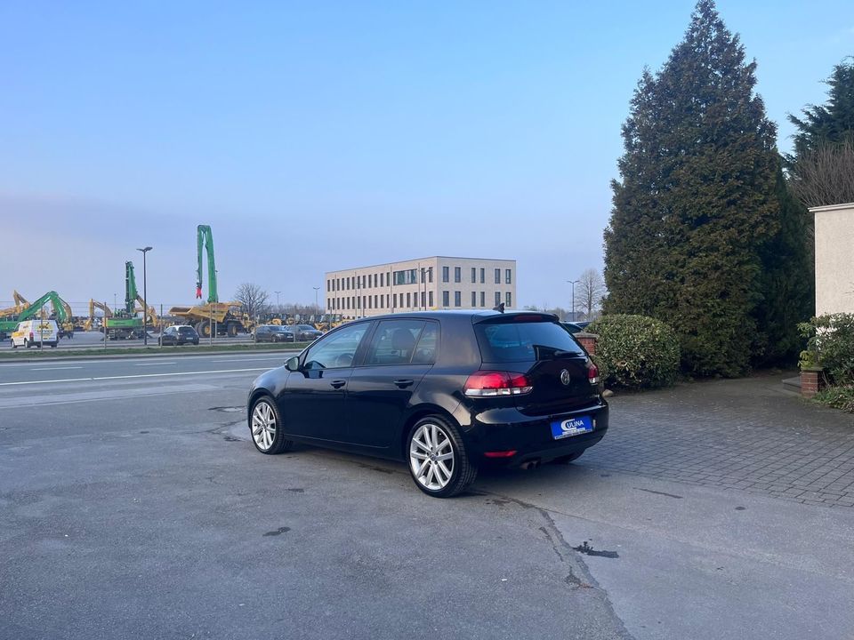 Volkswagen Golf VI Highline 4Motion/18-Zoll/Bi-Xenon/1.Hand in Erwitte